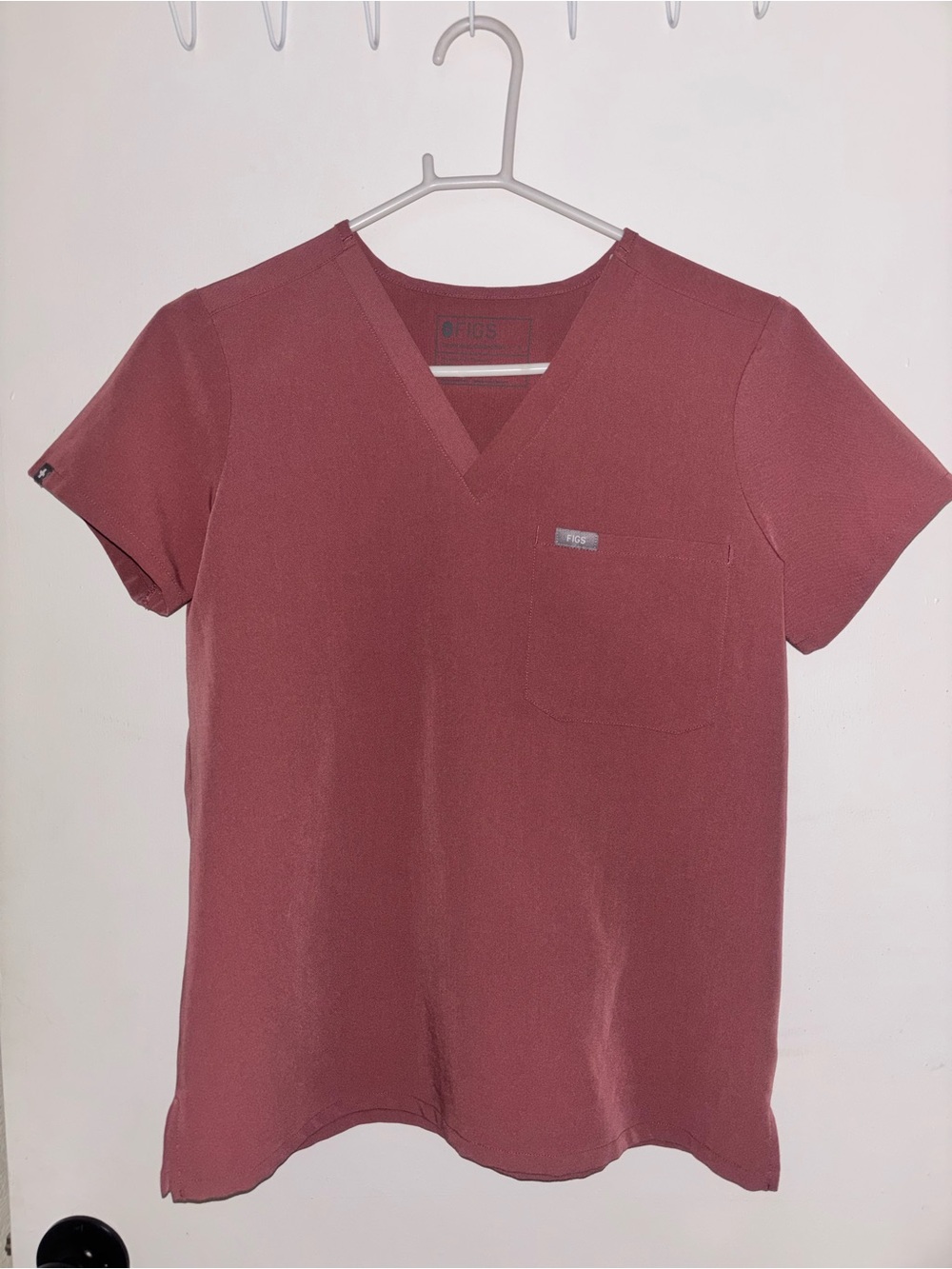 FIGS V-Neck Scrub Top - Rosewood